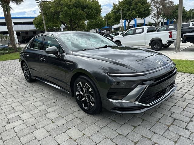 Used 2025 Hyundai Sonata SEL FWD image 19
