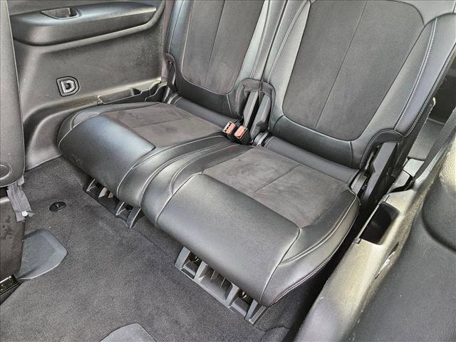 Used 2023 Jeep Grand Cherokee L Laredo image 18