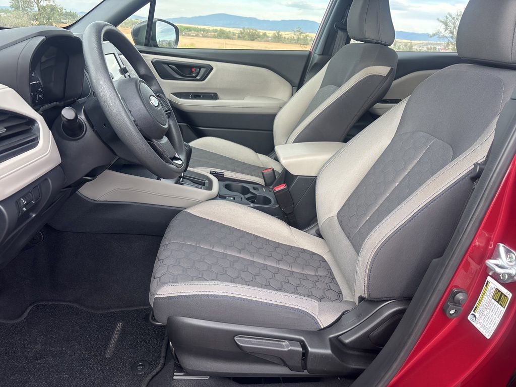 Used 2025 Subaru Forester AWD/4WD image 9