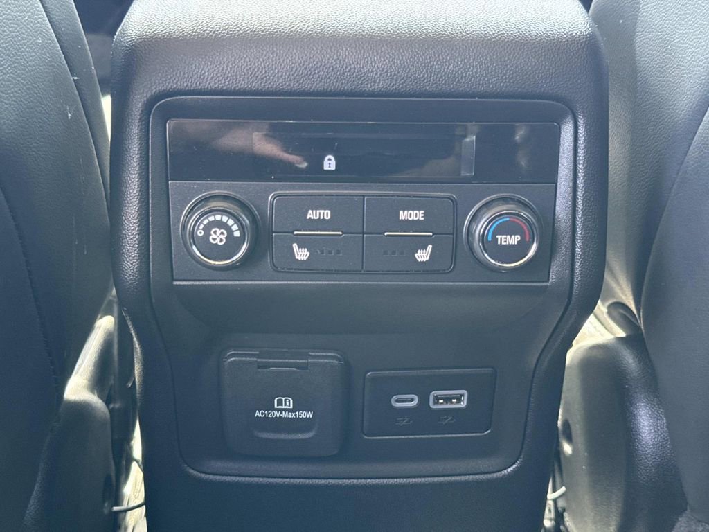 Used 2023 GMC Acadia Denali w/ Denali Ultimate Package FWD image 19
