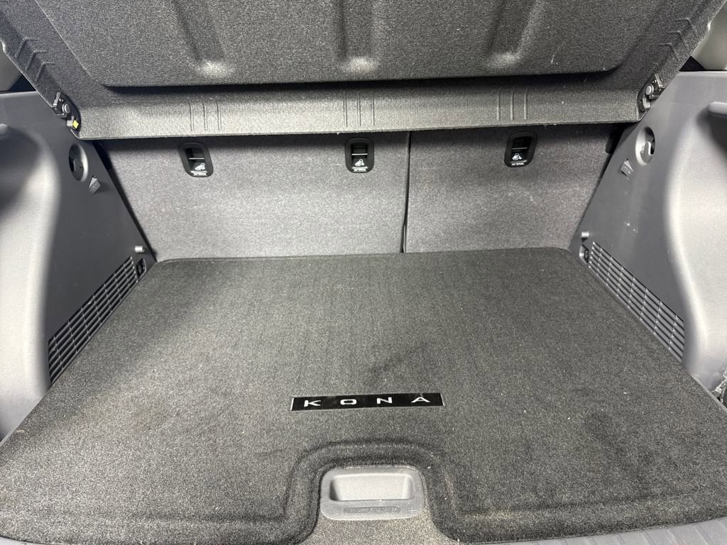 Certified 2025 Hyundai Kona SEL image 22