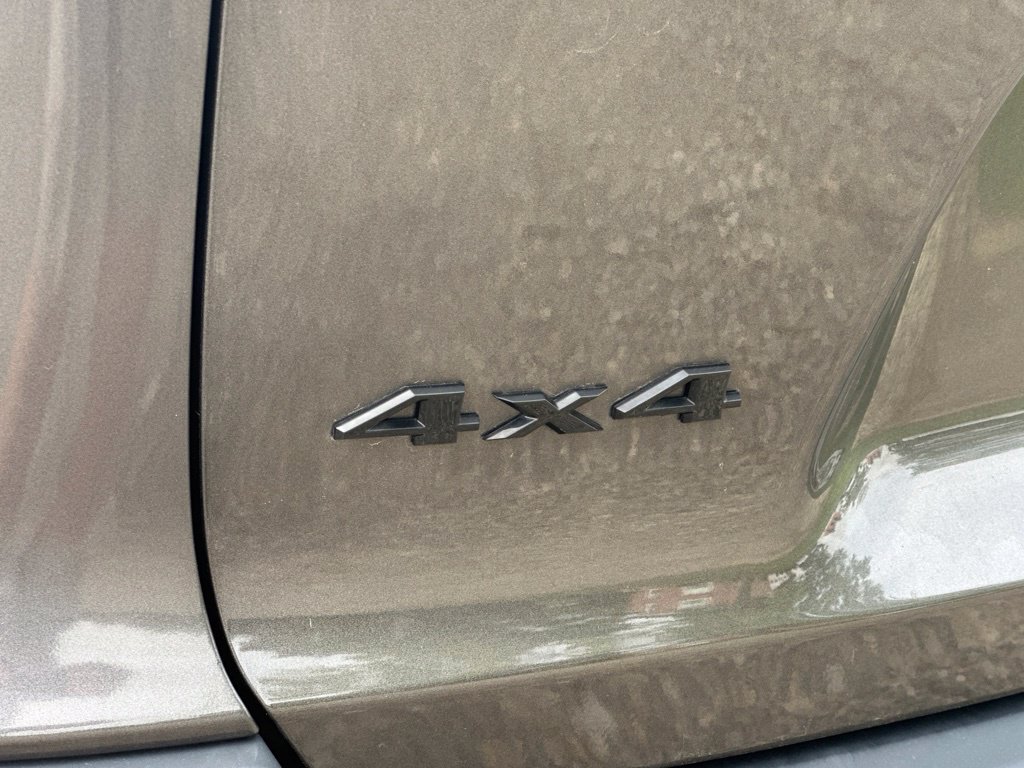 Used 2019 Jeep Cherokee Latitude Plus AWD/4WD image 4