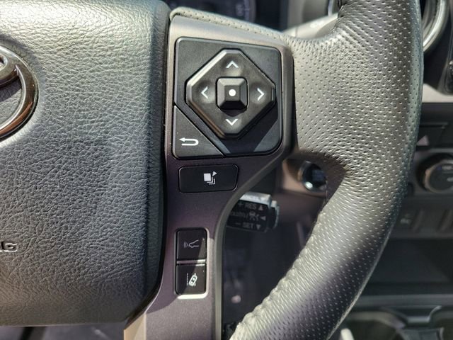Used 2020 Toyota Tacoma TRD Off-Road w/ TRD Premium Off Road Package AWD/4WD image 22