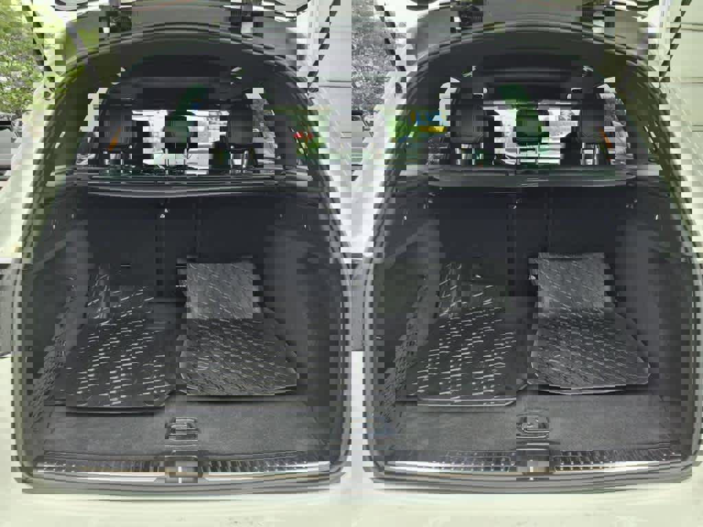 Used 2022 Mercedes-Benz GLC 300 4MATIC image 14