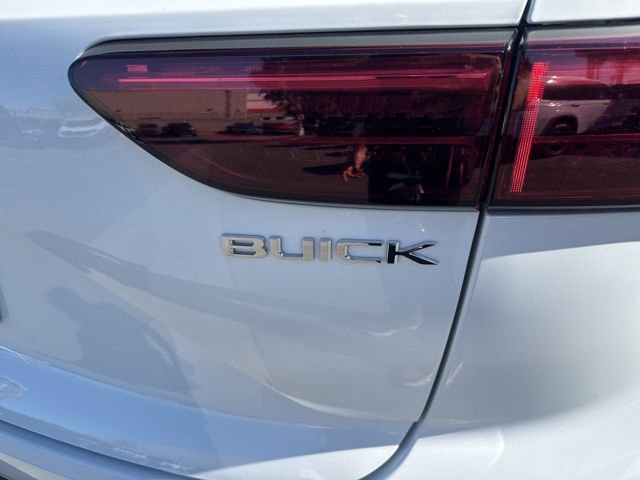 Used 2025 Buick Envision Preferred image 29