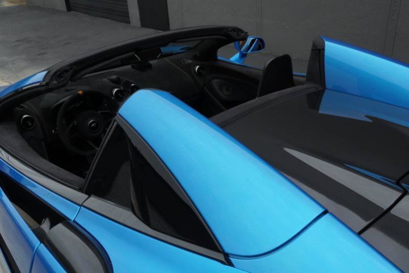 Used 2020 McLaren 600LT Spider RWD image 39