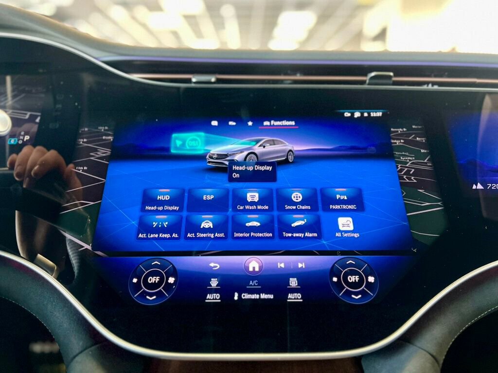 Used 2023 Mercedes-Benz EQS 580 4MATIC Sedan image 28