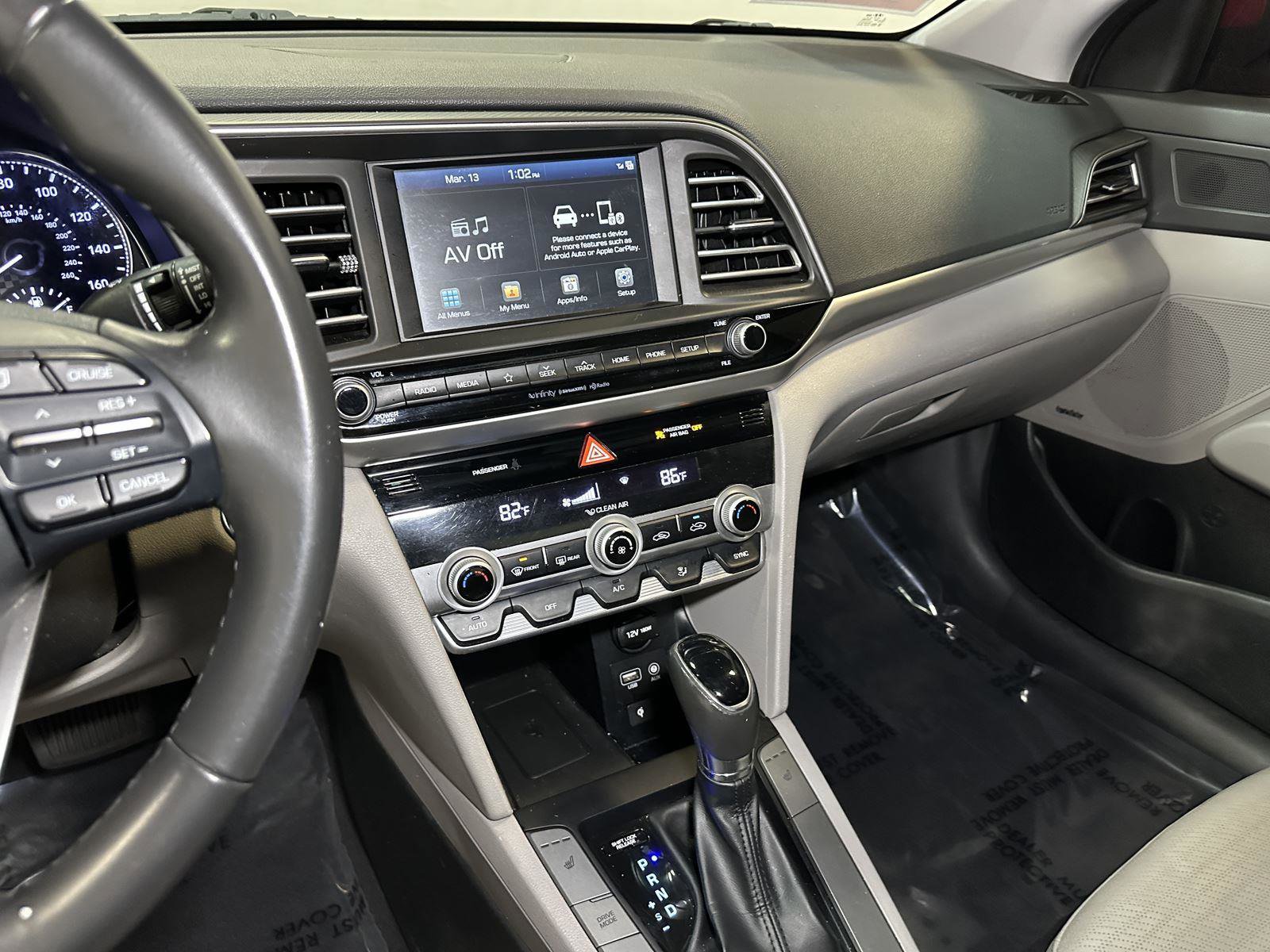 Used 2019 Hyundai Elantra Limited image 28