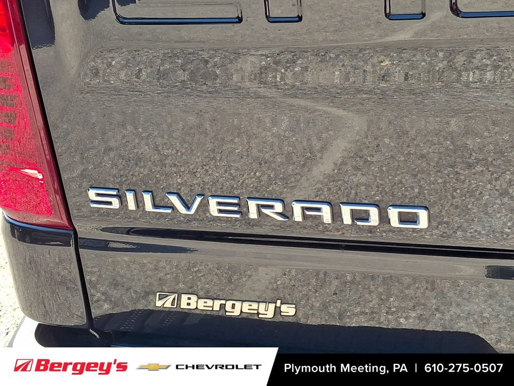 Certified 2023 Chevrolet Silverado 1500 LT w/ Z71 Off-Road Package AWD/4WD image 33