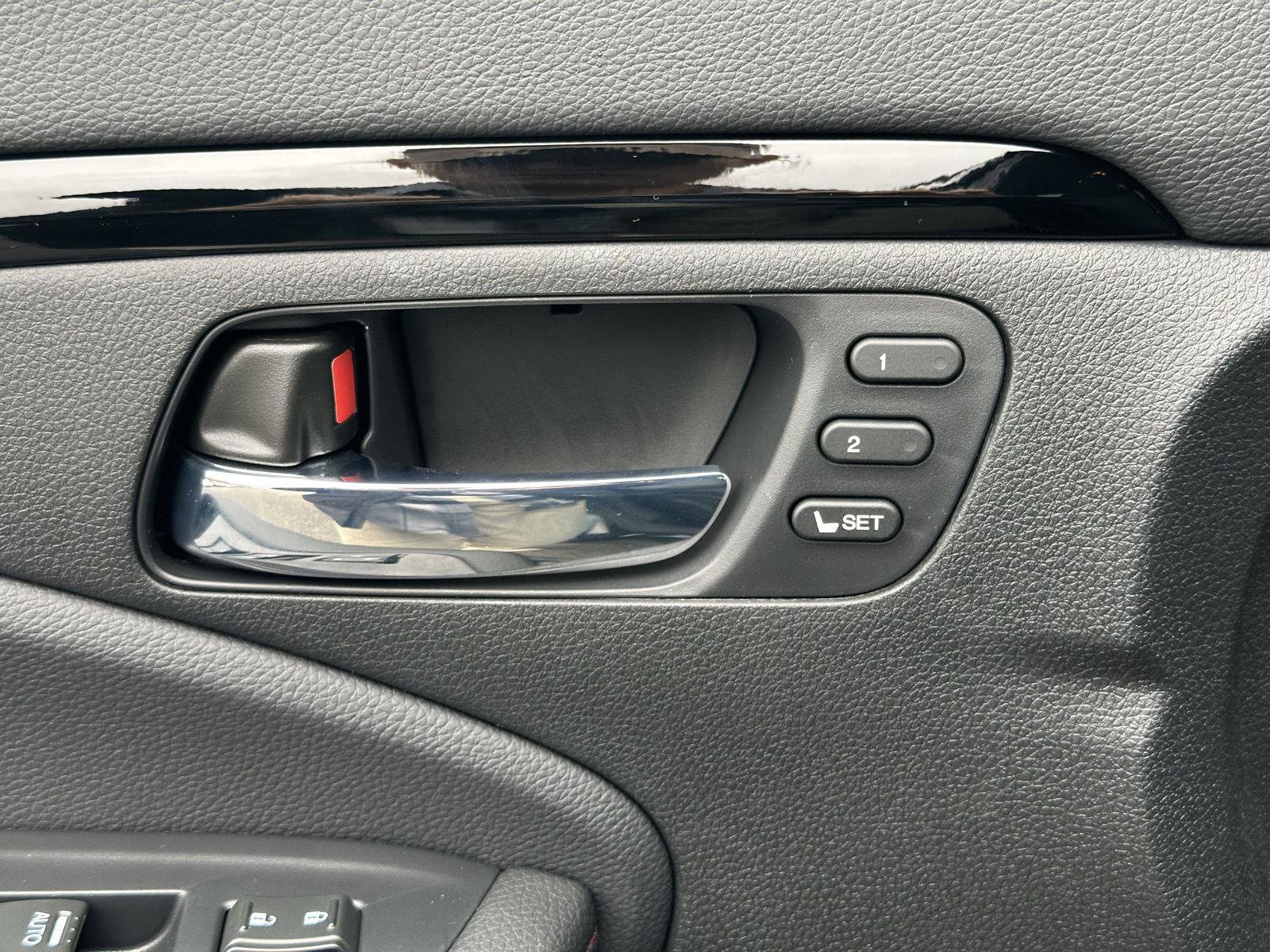 New 2026 Honda Ridgeline Black Edition image 13