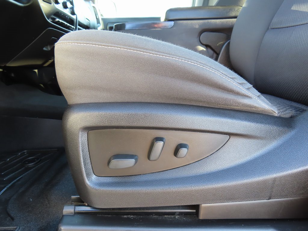 Certified 2018 Chevrolet Silverado 1500 LT w/ All Star Edition image 6