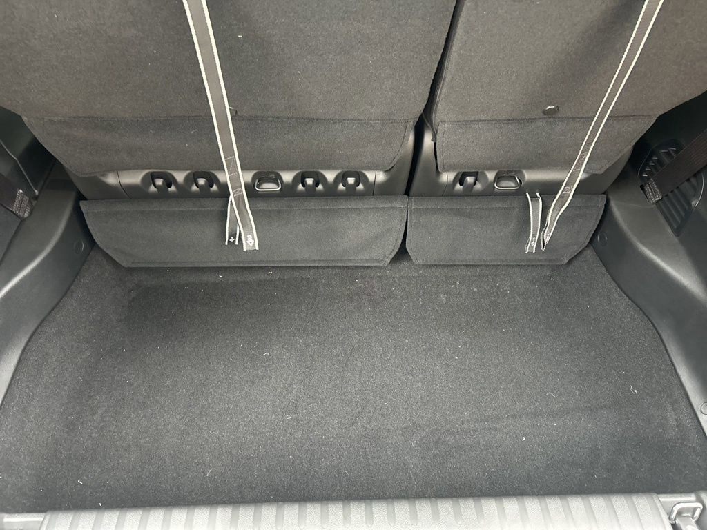 New 2026 Chrysler Pacifica Select image 36