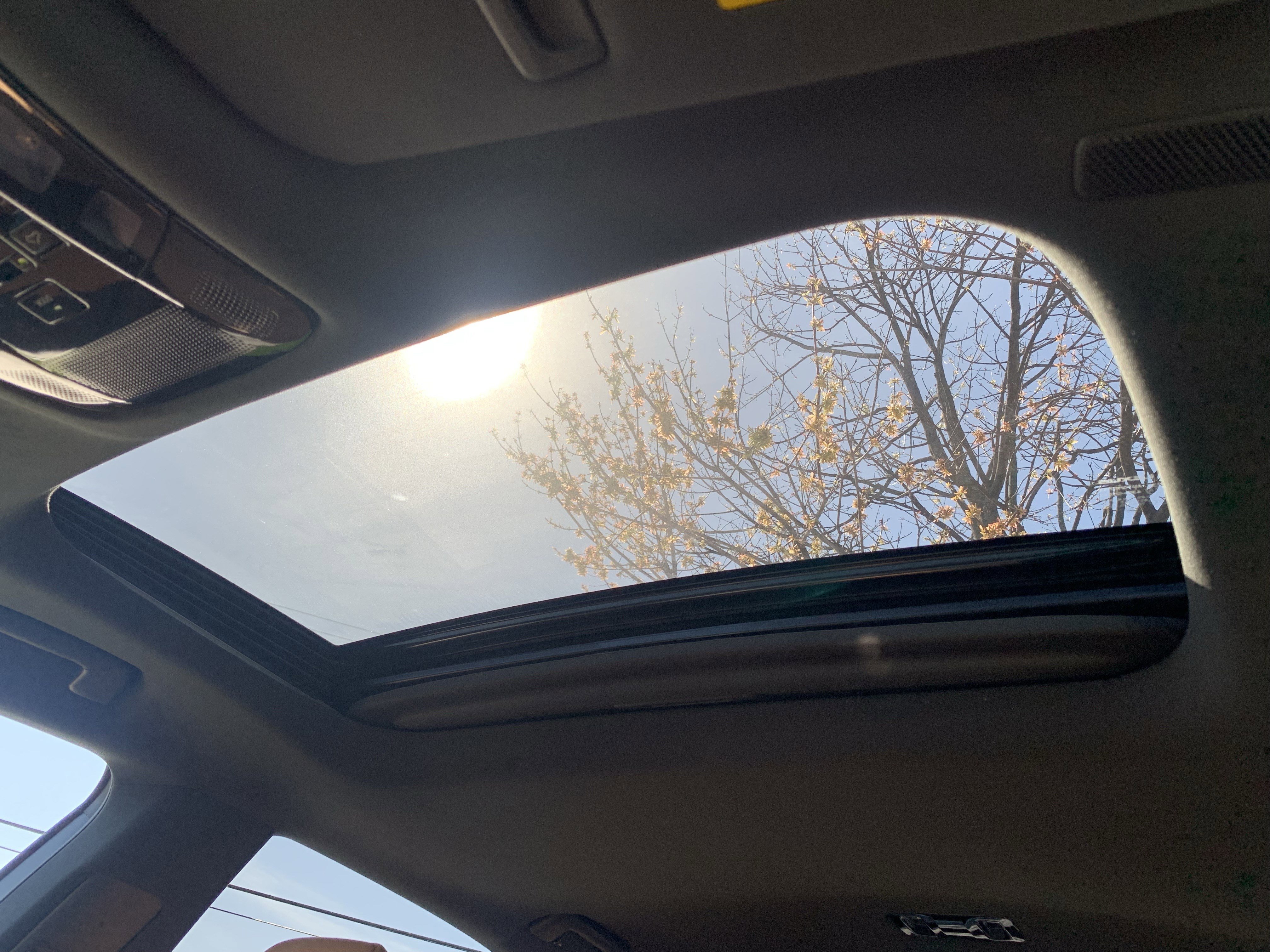 Used 2025 Lexus RX 350 Premium w/ Accessory Package (Z1) image 28