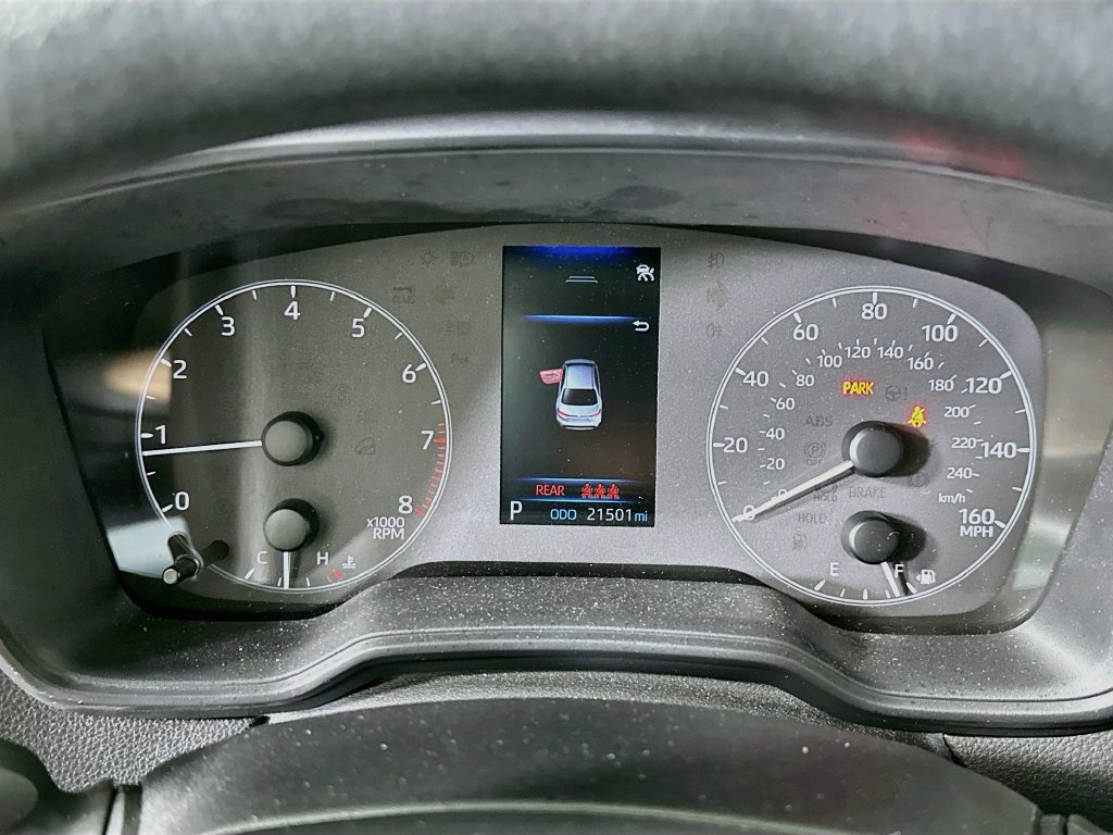 Used 2025 Toyota Corolla LE FWD image 12