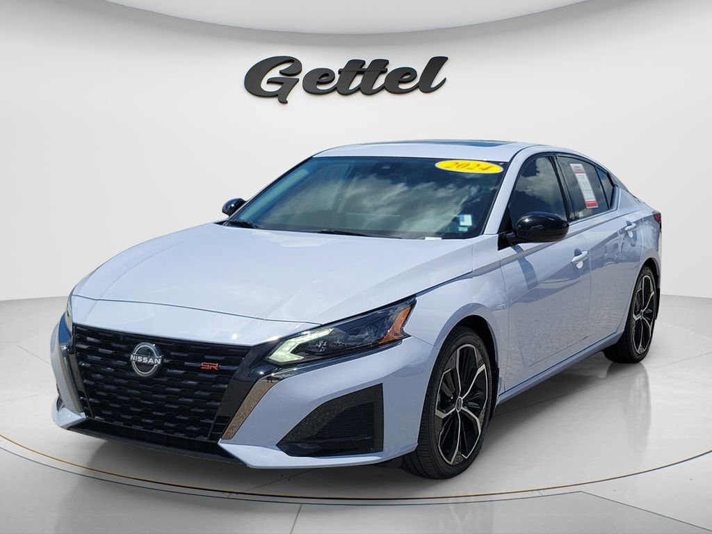 Used 2024 Nissan Altima 2.5 SR w/ SR Premium Package FWD video 1
