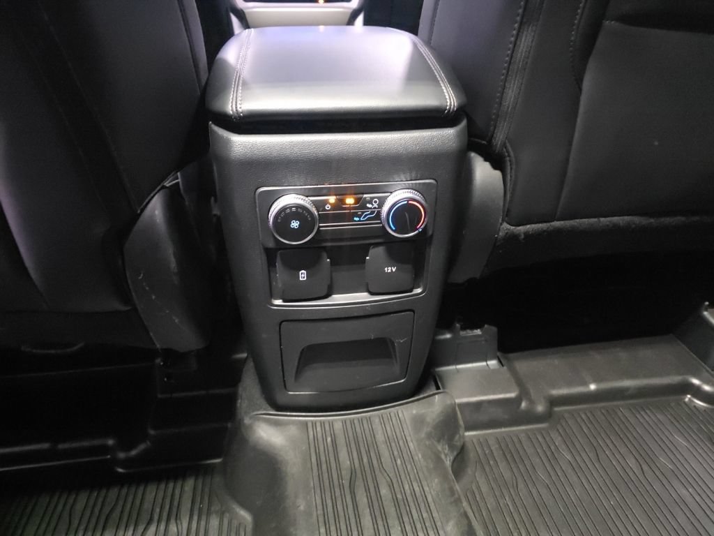 Used 2024 Ford Explorer XLT w/ Equipment Group 202A AWD/4WD image 13
