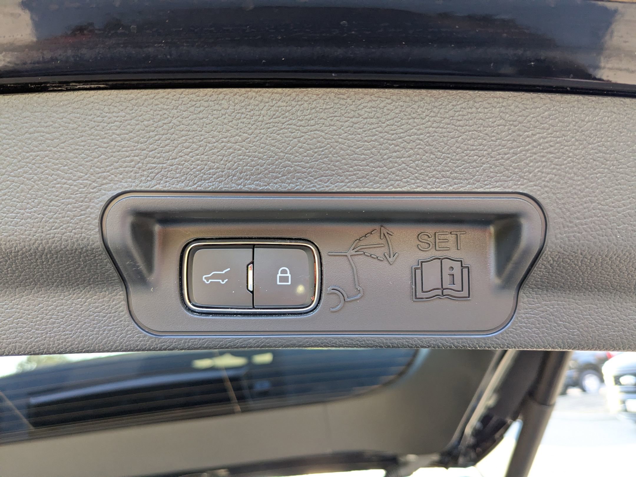 Certified 2024 Ford Explorer ST w/ Equipment Group 401A AWD/4WD image 39