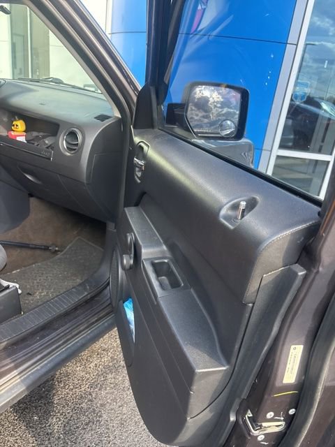 Used 2014 Jeep Patriot Sport w/ Tire & Wheel Group AWD/4WD image 13