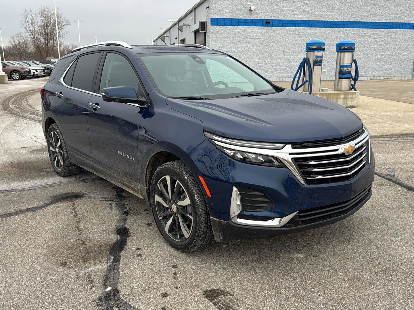 Used 2023 Chevrolet Equinox Premier image 8
