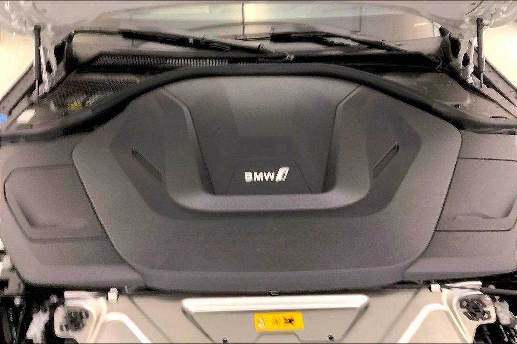 New 2026 BMW i4 xDrive40i w/ Premium Package AWD/4WD image 8