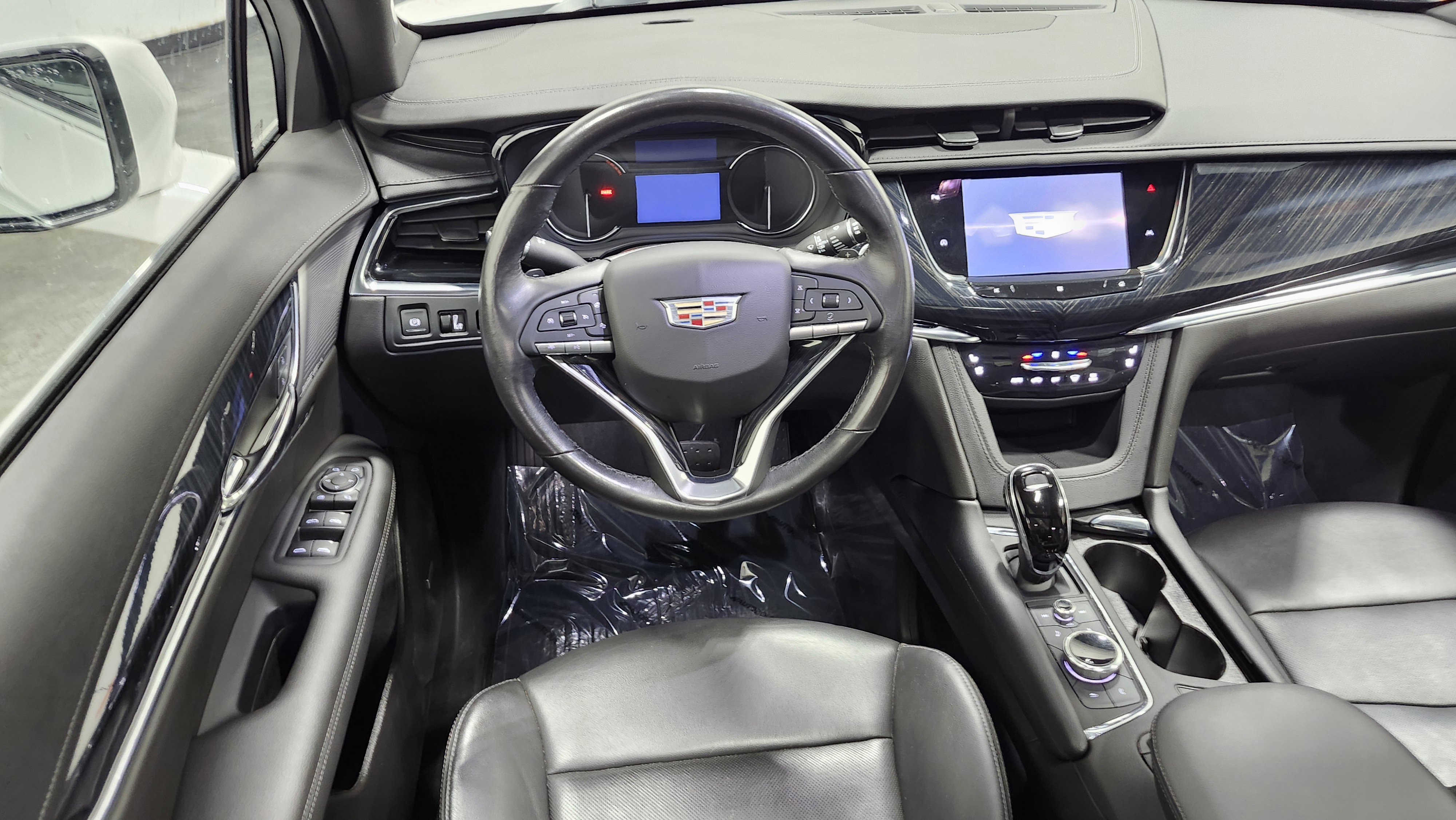 Used 2021 Cadillac XT6 Premium Luxury image 29