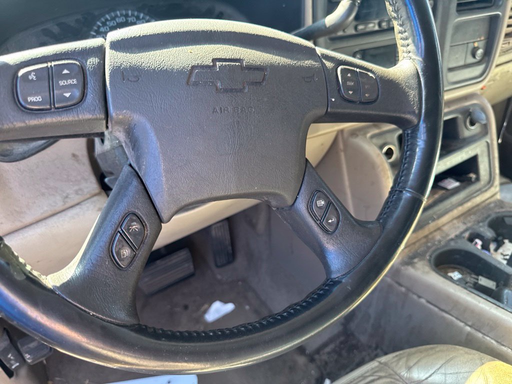 Used 2004 Chevrolet Tahoe LT w/ LT Preferred Equipment Group RWD image 18