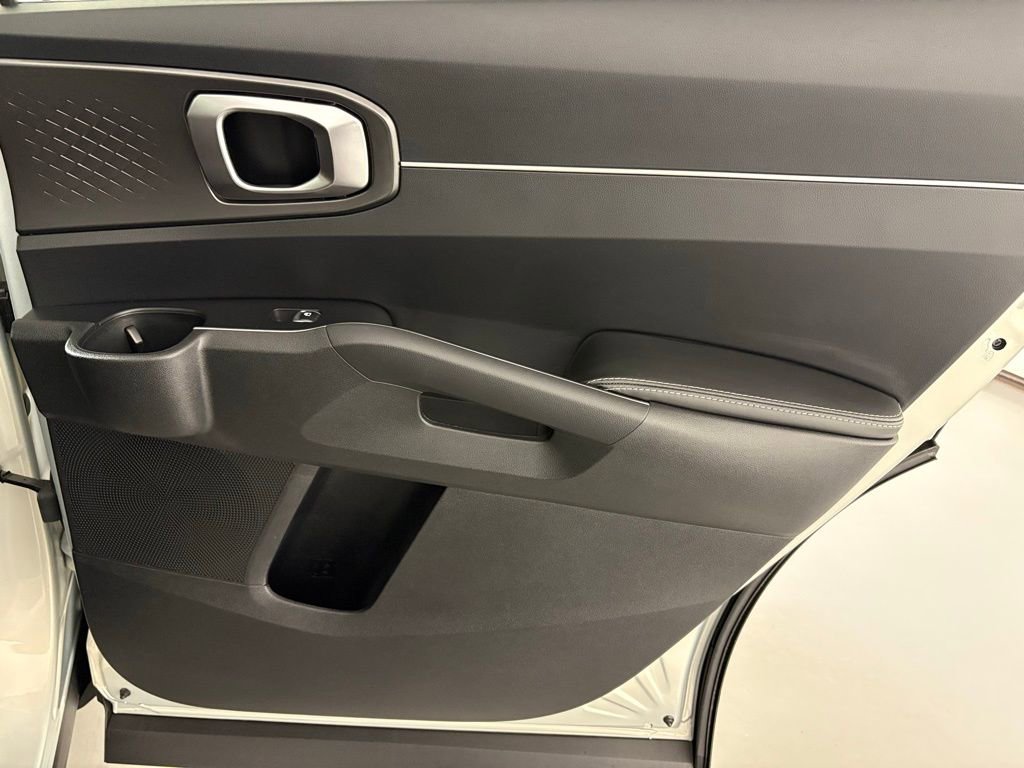 New 2026 Kia Sorento S image 42