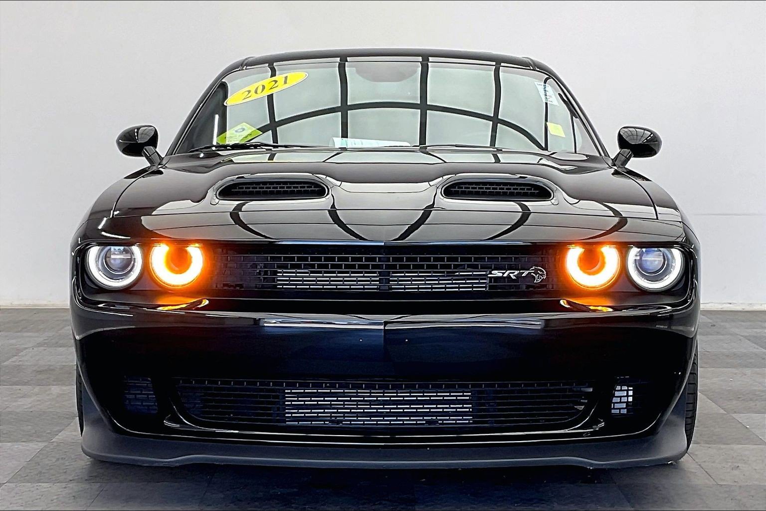 Used 2021 Dodge Challenger SRT Hellcat Redeye RWD image 2