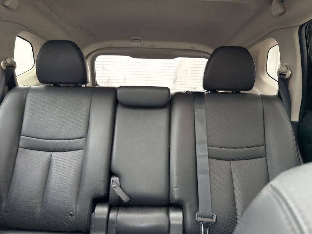 Used 2015 Nissan Rogue SL w/ SL Premium Package image 11