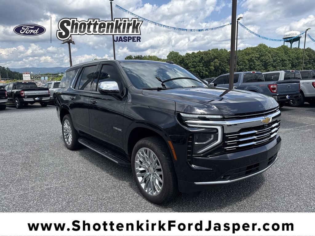 Used 2025 Chevrolet Tahoe Premier w/ Sun And Tow Package AWD/4WD image 1