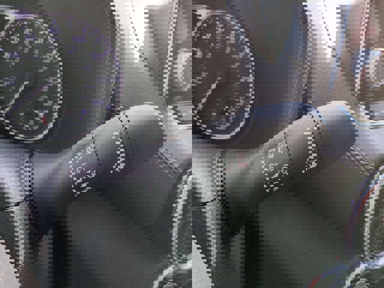 Used 2024 Nissan Sentra SV image 25