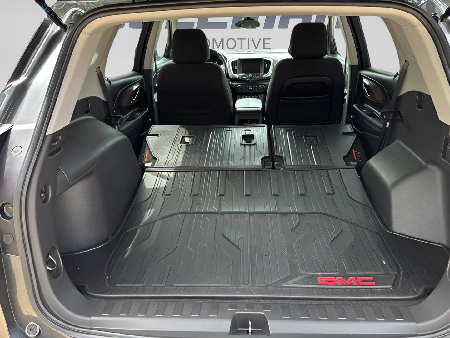 Used 2021 GMC Terrain SLE w/ Driver Convenience Package AWD/4WD image 21