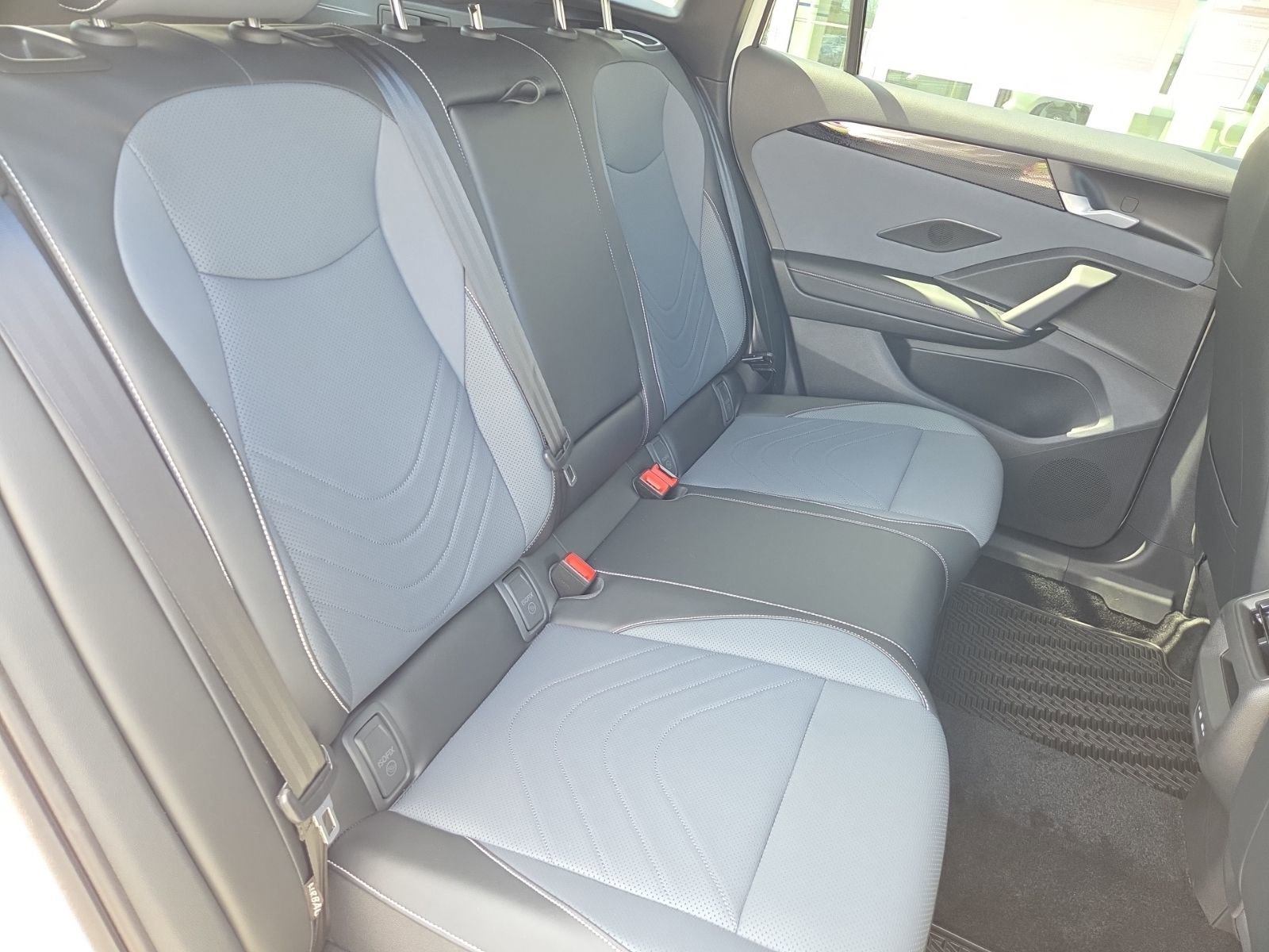 New 2026 Volkswagen Tiguan SE R-Line AWD/4WD image 20