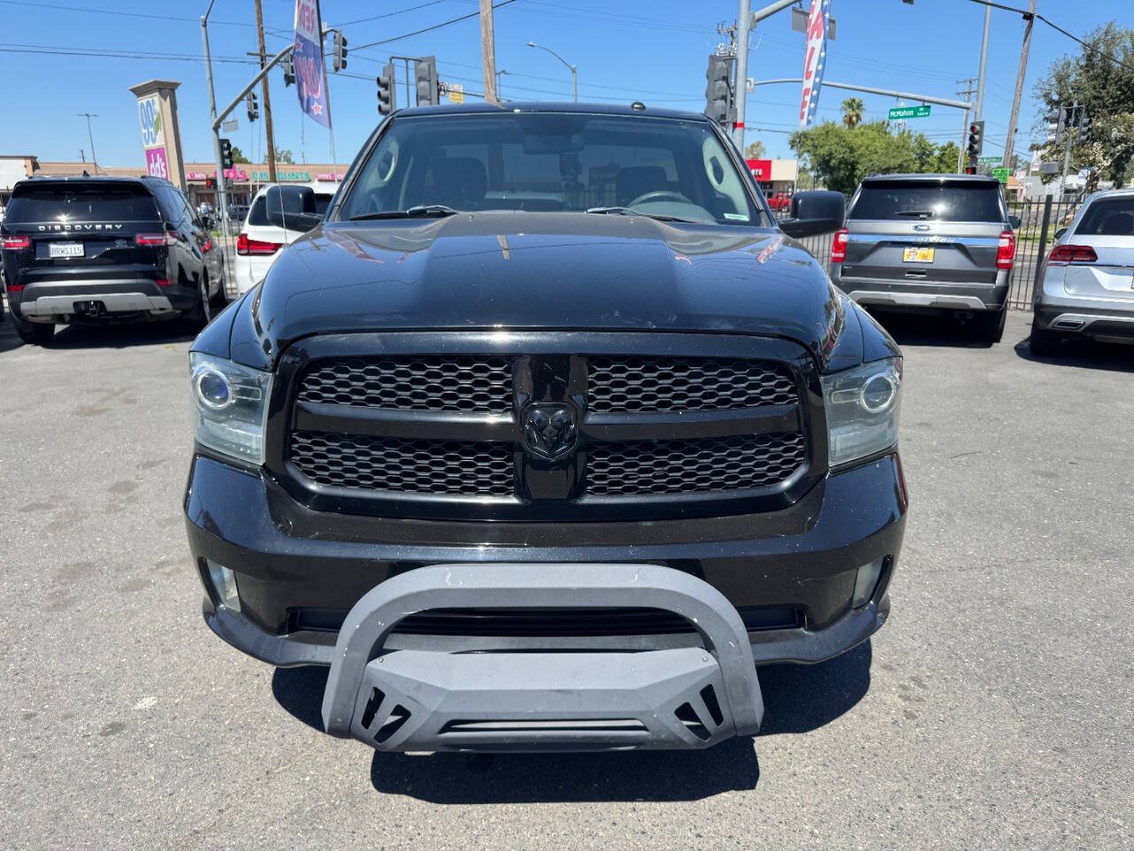 Used 2014 RAM 1500 Express RWD image 3
