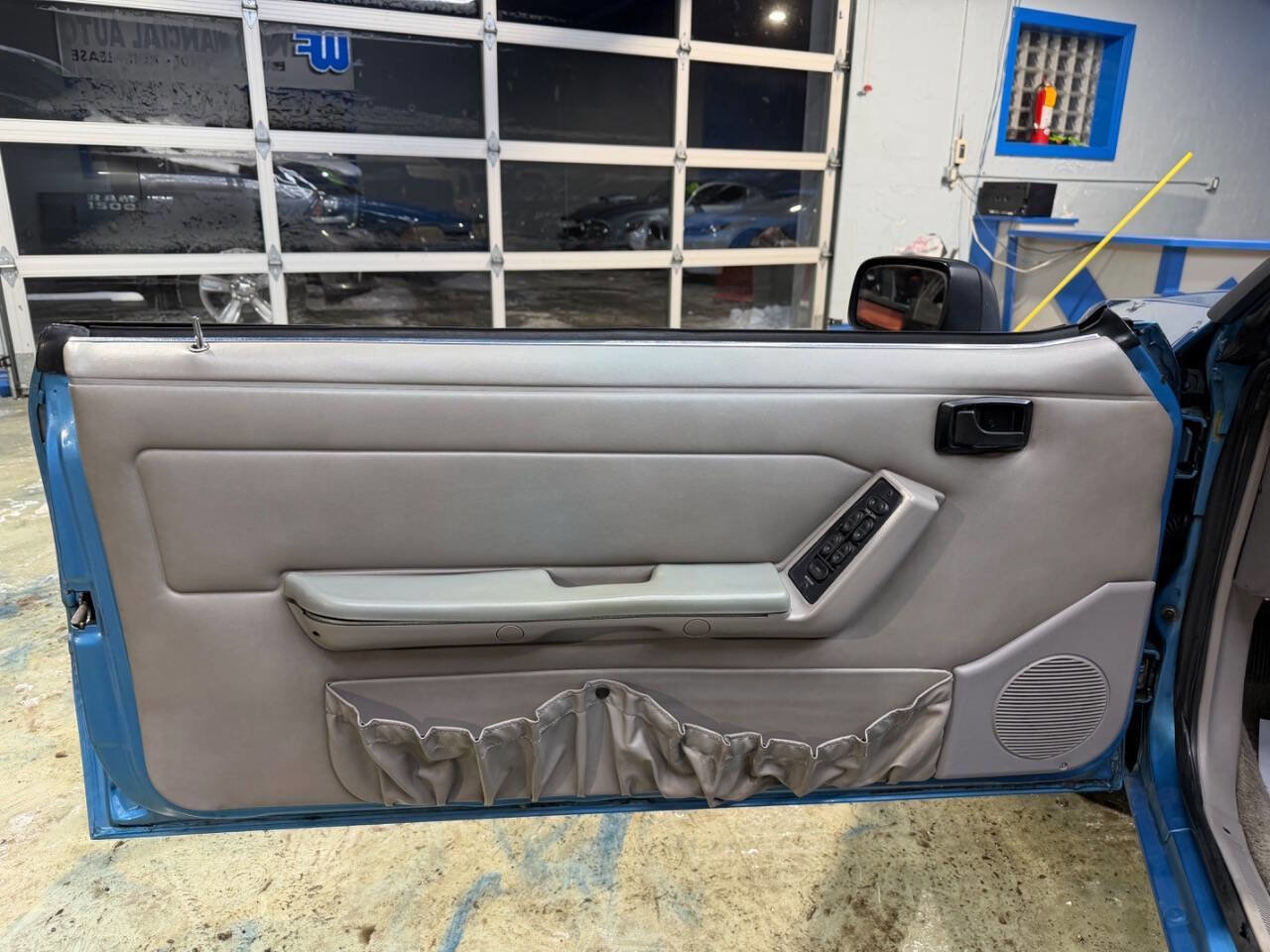 Used 1992 Ford Mustang LX image 31