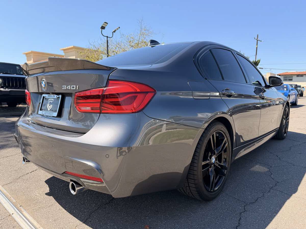 Used 2018 BMW 340i Sedan w/ Premium Package RWD image 8