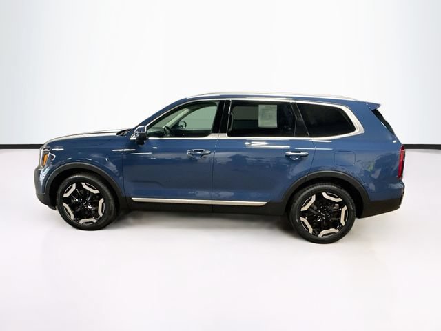 Used 2023 Kia Telluride S w/ S Sunroof Package AWD/4WD image 4