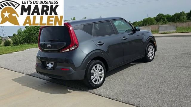 Used 2021 Kia Soul LX FWD image 8