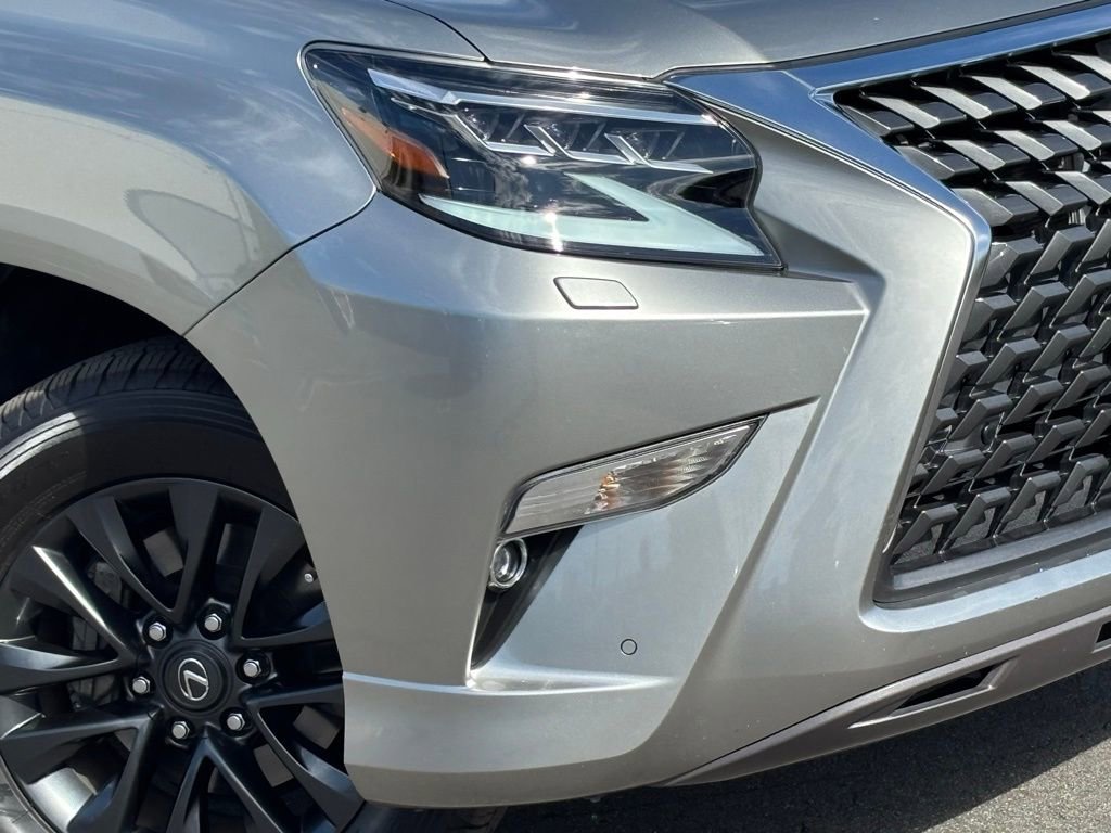 Used 2023 Lexus GX 460 Premium w/ Premium Package image 9