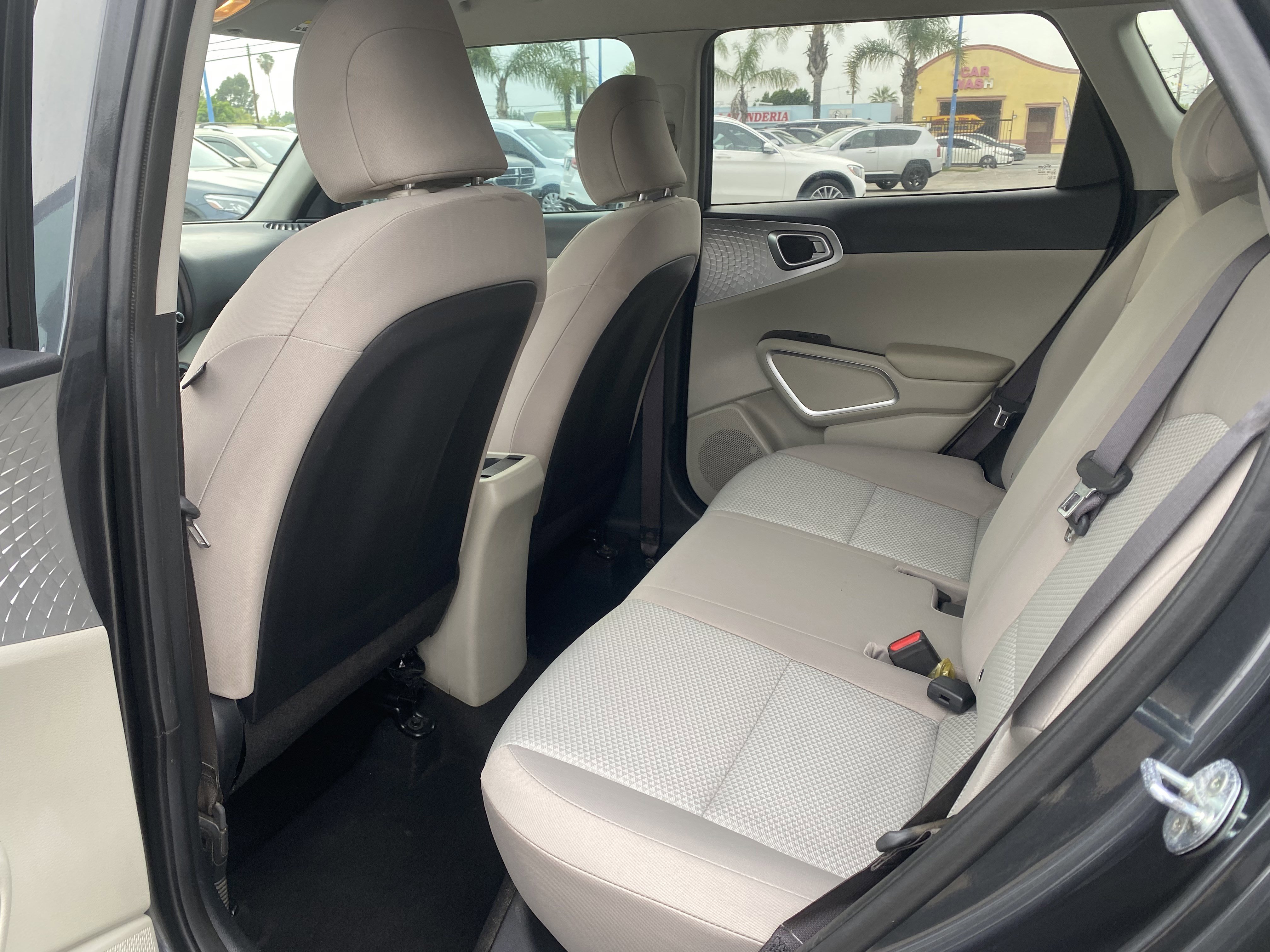 Used 2021 Kia Soul LX image 16