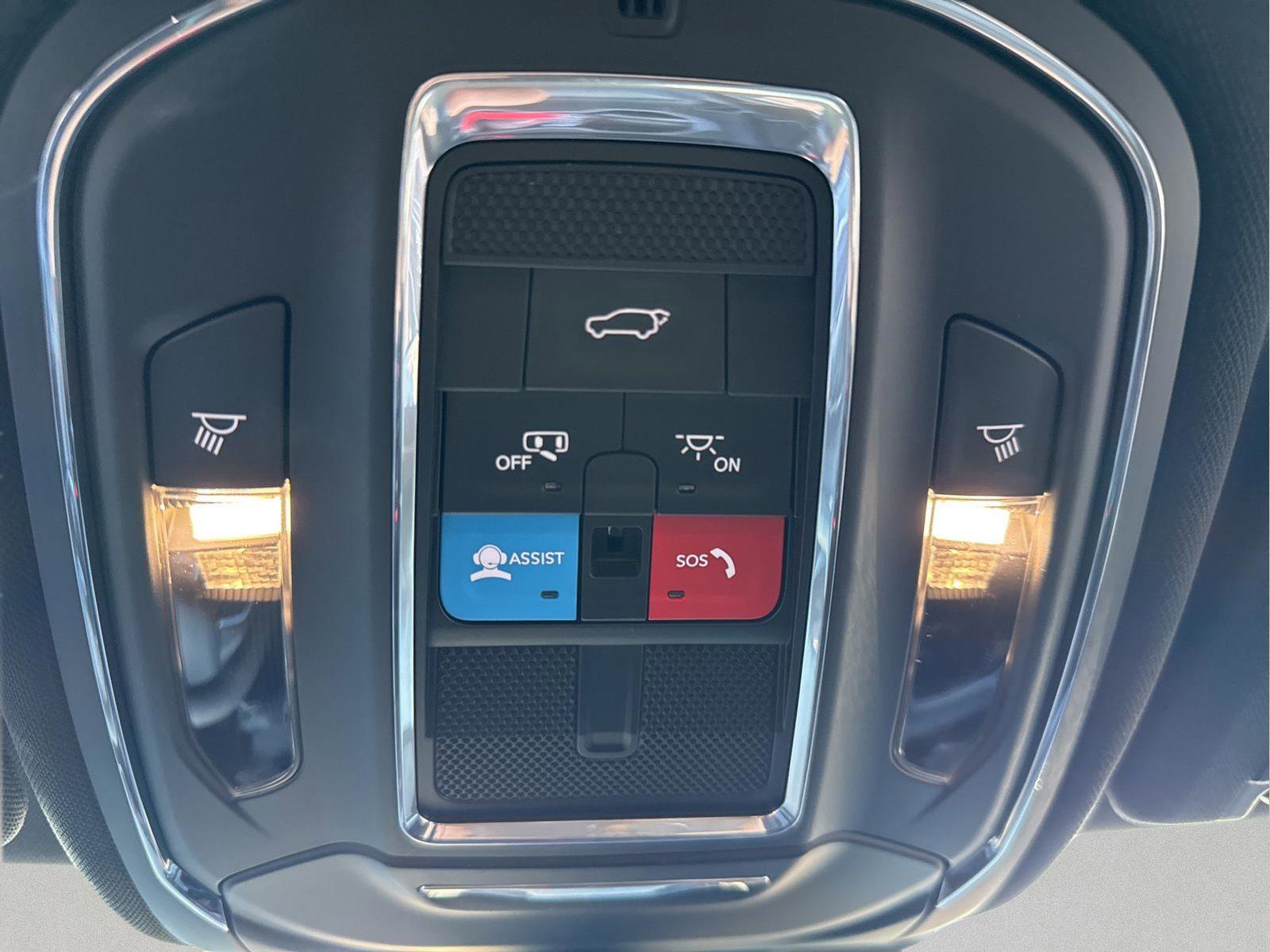 Certified 2024 Jeep Grand Cherokee Limited image 24