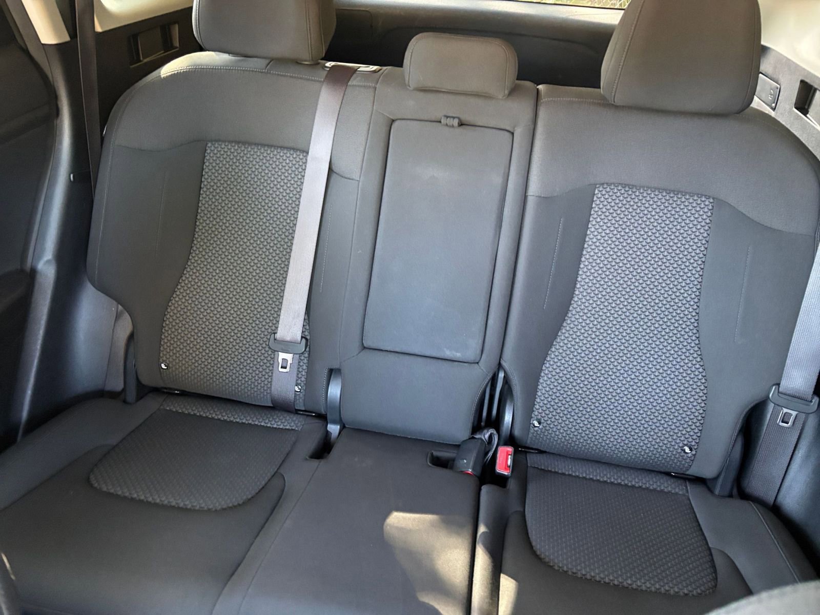 Used 2024 Kia Sportage LX image 38