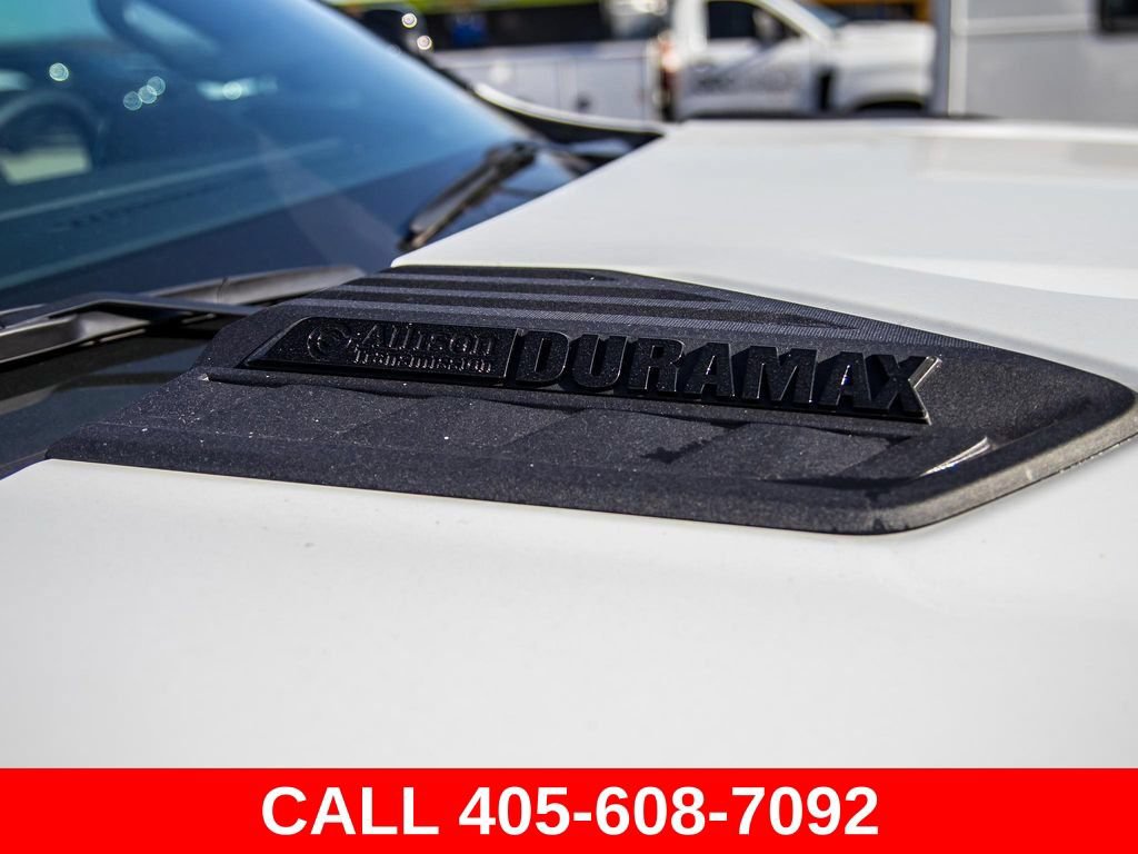 Used 2025 Chevrolet Silverado 3500 High Country w/ High Country Premium Package AWD/4WD image 12