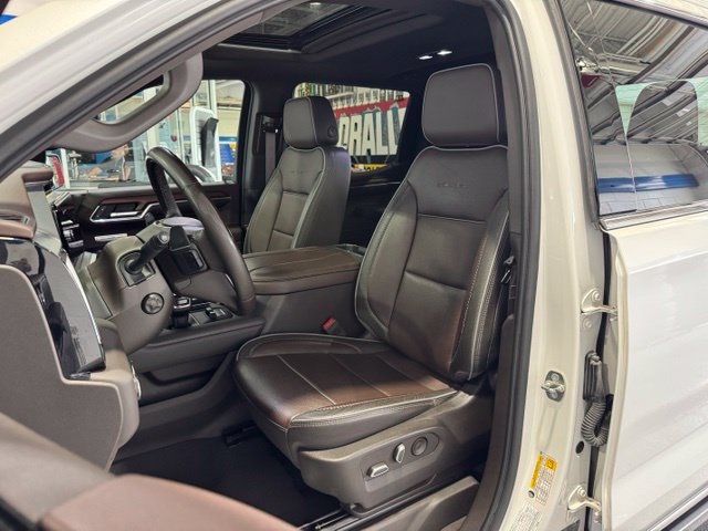 Used 2023 GMC Sierra 1500 Denali w/ Denali Reserve Package AWD/4WD image 24