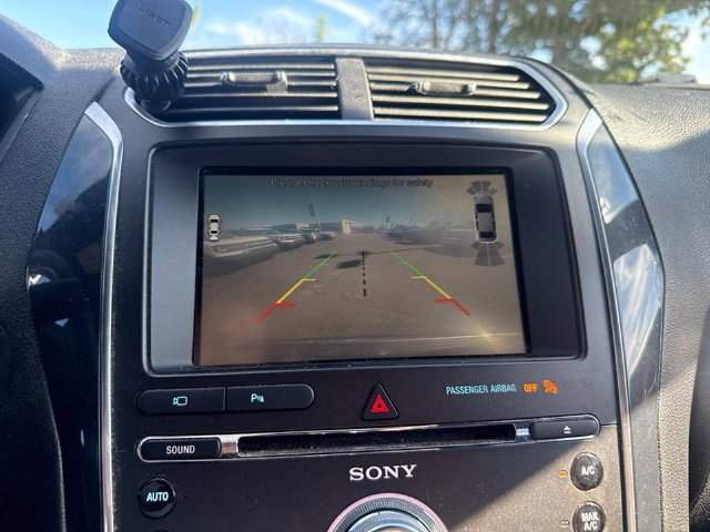 Used 2018 Ford Explorer Limited AWD/4WD image 12