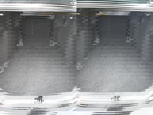 Used 2020 Toyota Camry LE image 22