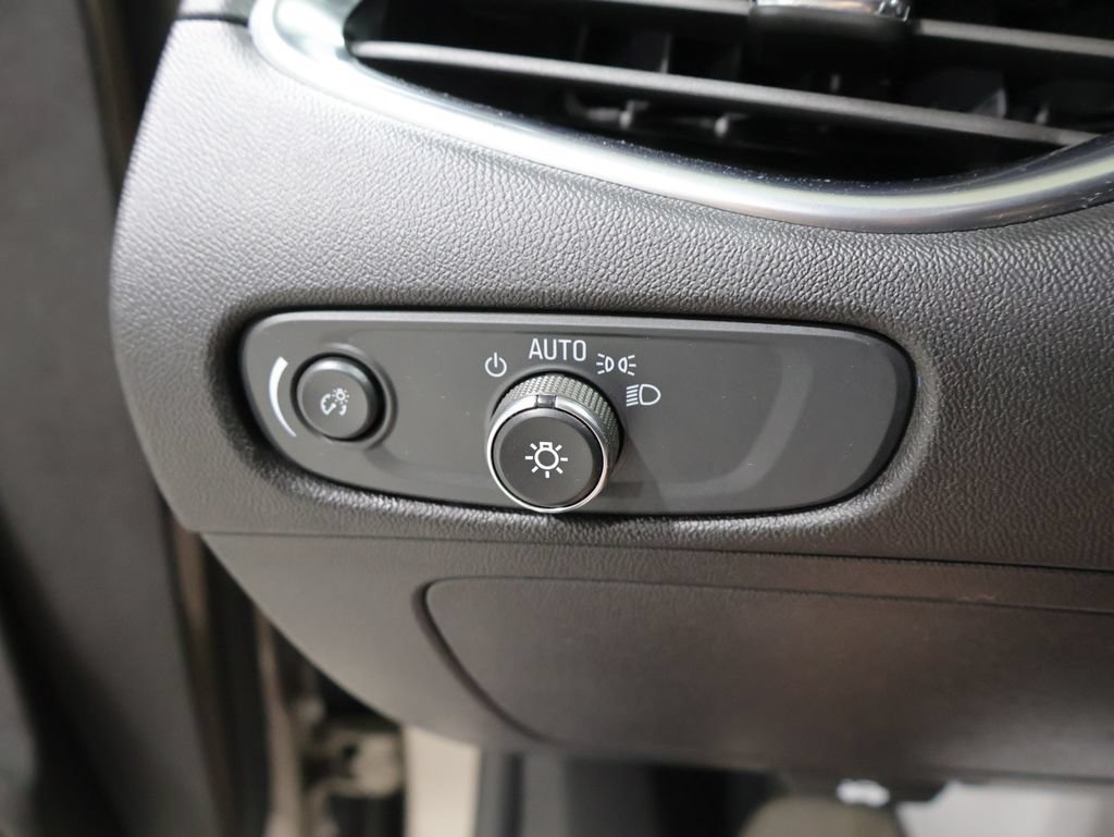 Used 2024 Chevrolet Malibu LT FWD image 31