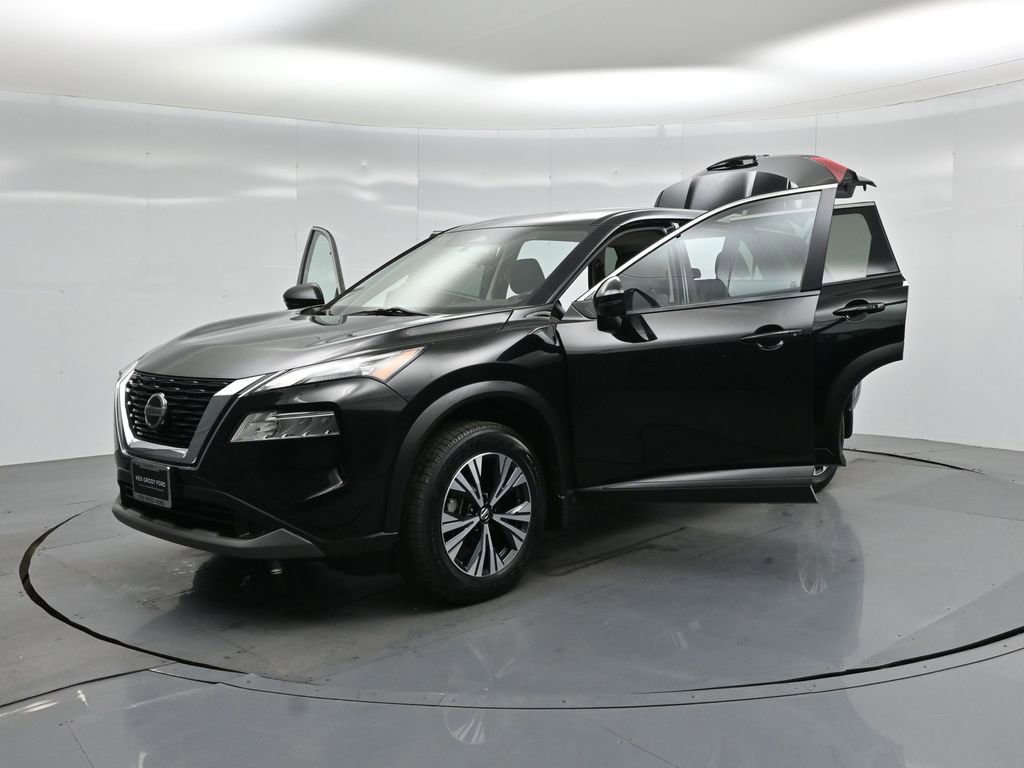 Used 2021 Nissan Rogue SV image 29