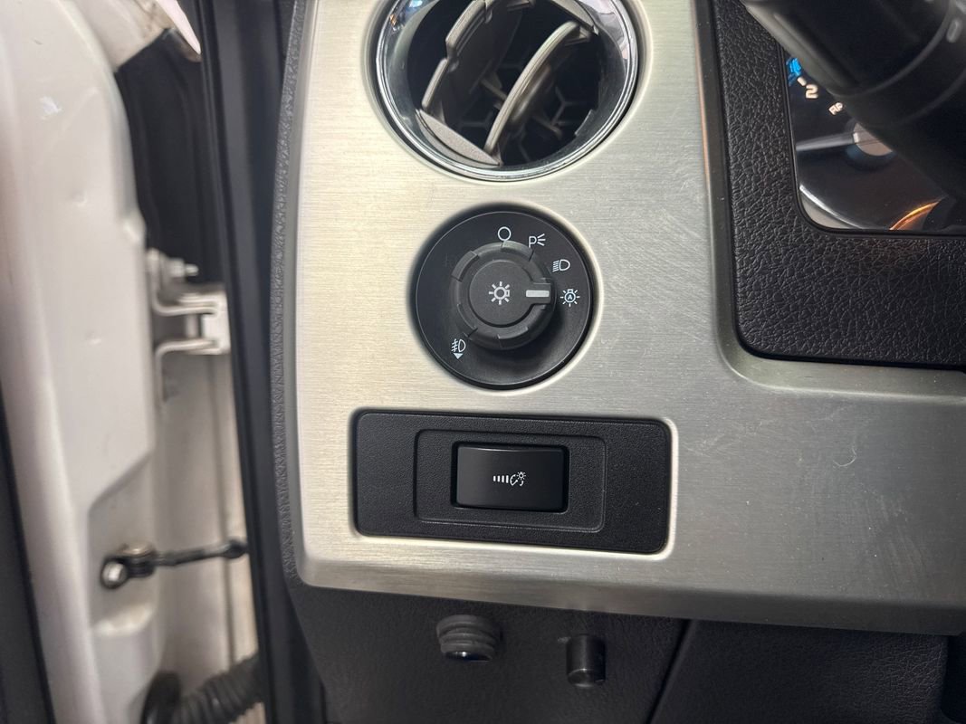 Used 2011 Ford F150 Platinum w/ Max Trailer Tow Pkg AWD/4WD image 10