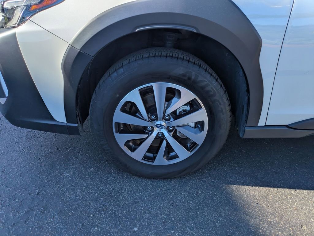 Used 2025 Subaru Outback Premium image 13